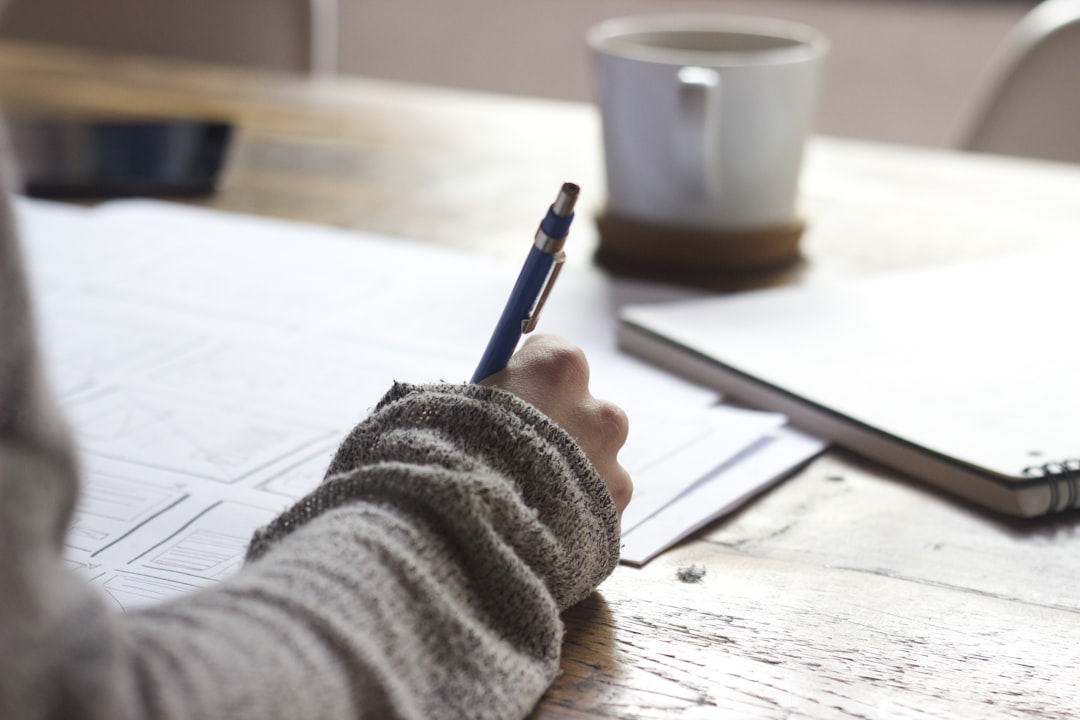 Content-Marketing - Themen und Inhalte am Schreibtisch planen