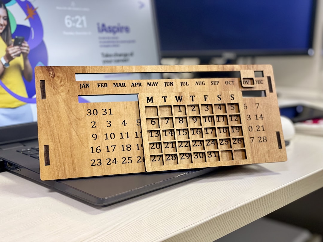 Nebenberuflich selbstständig machen - Zeit zwischen Job und Business mit dem Kalender planen