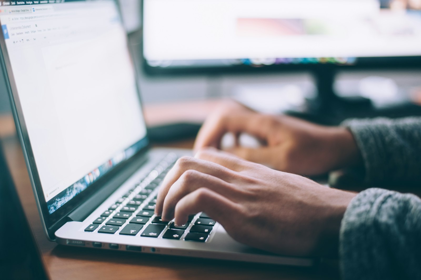 DeepL Write – Textbearbeitung und Korrektur am Bildschirm