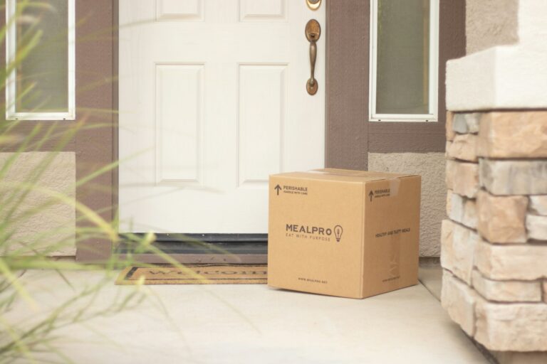 ISE Return Infinite – Paket mit Sendungsverfolgung wird zugestellt